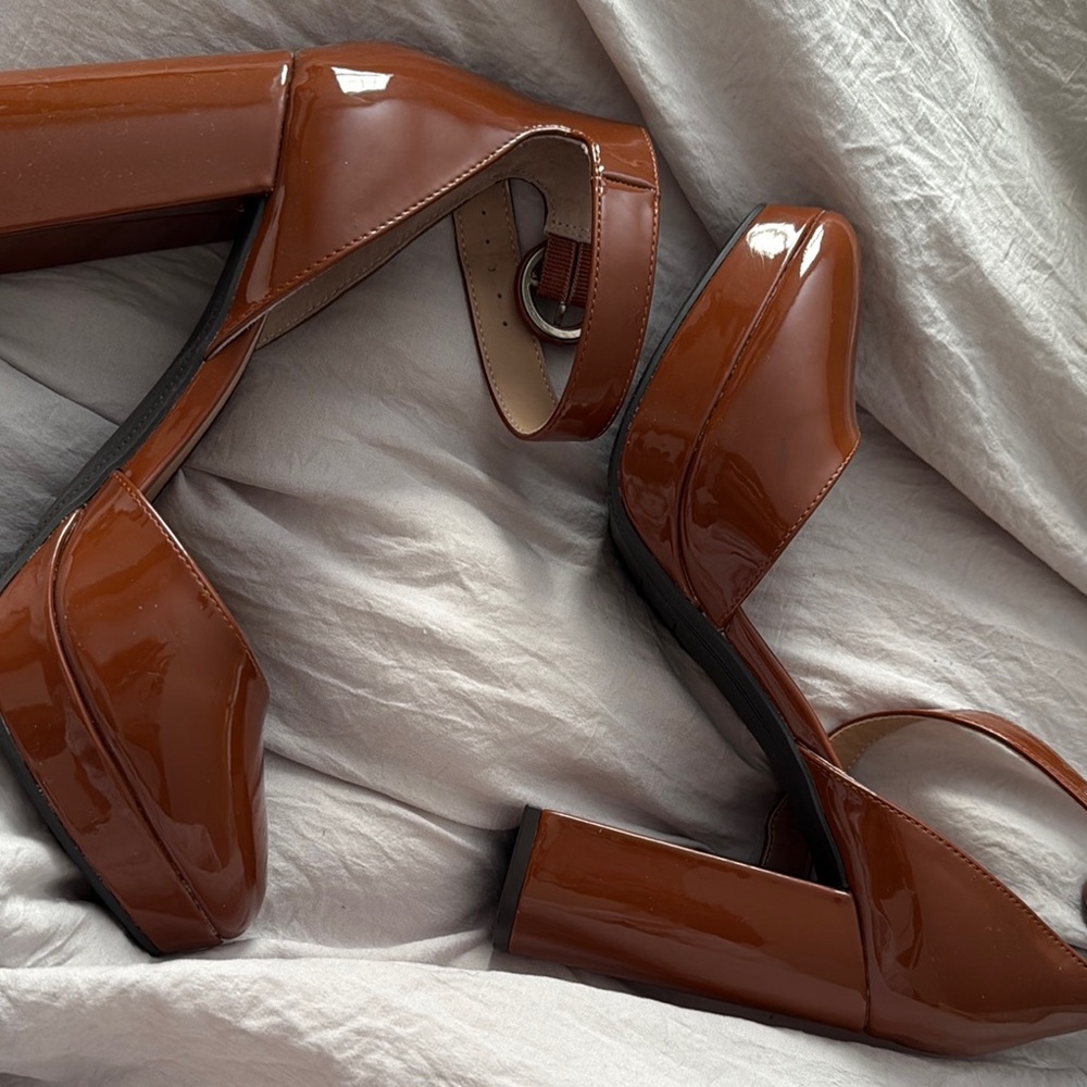 Brown Leather Heels with Moderate Heel Height